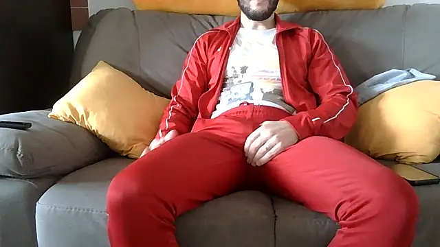 Amicisegreti online show from 3, 12, 2025