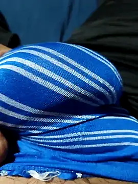 Snapshot of Aaia93 chatting on 24, 9, 2025 Aaia93 online show from 24, 9, 2025