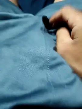 Snapshot of Aaia93 chatting on 24, 10, 2025 Aaia93 online show from 24, 10, 2025