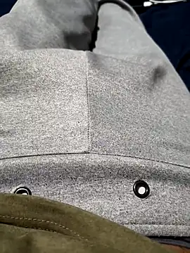 Snapshot of Aaia93 chatting on 5, 11, 2025 Aaia93 online show from 5, 11, 2025