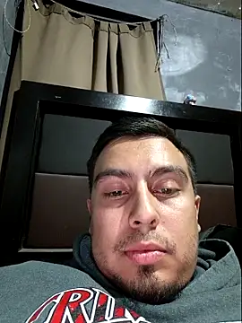 Snapshot of Aaia93 chatting on 4, 12, 2025 Aaia93 online show from 4, 12, 2025