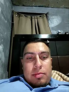 Snapshot of Aaia93 chatting on 14, 12, 2025 Aaia93 online show from 14, 12, 2025