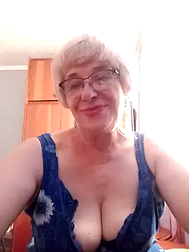 52MiaLove02 online show from 15, 7, 2026