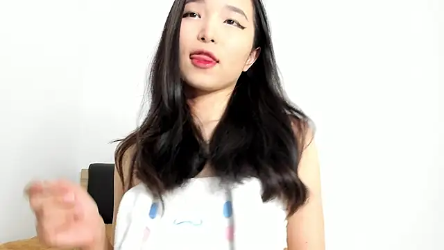 Snapshot of Soyun_Mia chatting on 11, 1, 2026 Soyun Mia online show from 11, 1, 2026