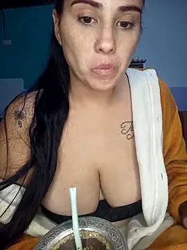 Snapshot of kariciasecreta chatting on 10, 4, 2026 kariciasecreta online show from 10, 4, 2026