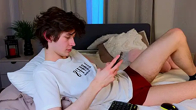 Snapshot of _Den1s_ chatting on 4, 2, 2026 Den1s online show from 4, 2, 2026