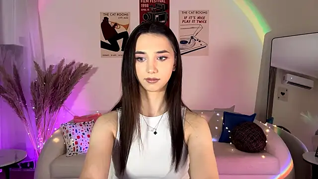 LinaMour online show from 2, 8, 2026
