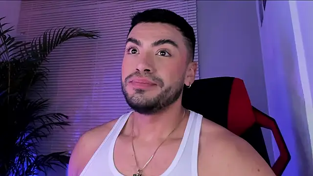 Snapshot of Alexander_Diiaz chatting on 12, 9, 2025 Alexander Diiaz online show from 12, 9, 2025