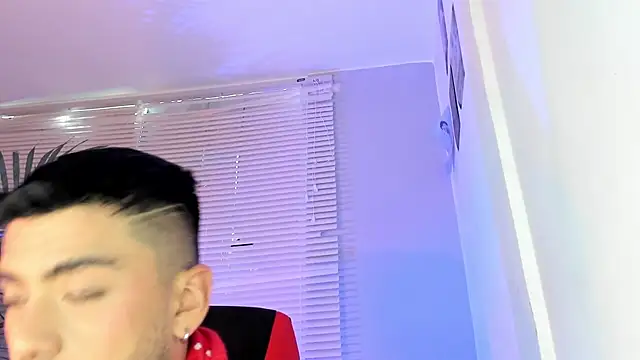 Snapshot of Alexander_Diiaz chatting on 25, 9, 2025 Alexander Diiaz online show from 25, 9, 2025