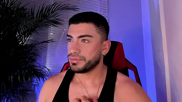 Snapshot of Alexander_Diiaz chatting on 10, 10, 2025 Alexander Diiaz online show from 10, 10, 2025