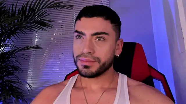 Snapshot of Alexander_Diiaz chatting on 11, 10, 2025 Alexander Diiaz online show from 11, 10, 2025