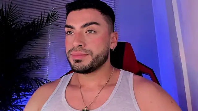 Snapshot of Alexander_Diiaz chatting on 17, 10, 2025 Alexander Diiaz online show from 17, 10, 2025