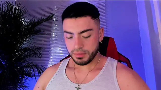 Snapshot of Alexander_Diiaz chatting on 21, 10, 2025 Alexander Diiaz online show from 21, 10, 2025