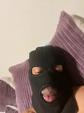 Snapshot of fitsexyman chatting on 5, 4, 2026 fitsexyman online show from 5, 4, 2026