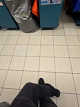 Snapshot of sisman31 chatting on 4, 10, 2025 sisman31 online show from 4, 10, 2025