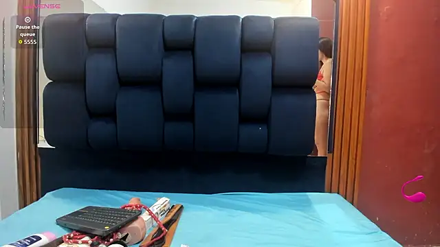 JisooLuv online show from 22, 3, 2026