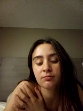 Snapshot of freakylittlebitch69 chatting on 21, 10, 2025 freakylittlebitch69 online show from 21, 10, 2025