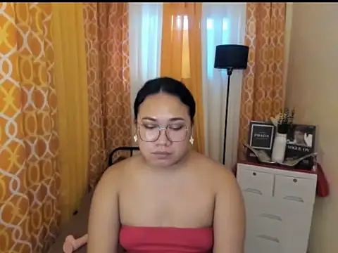 TsUncutKaren online show from 28, 4, 2026