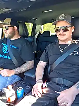 Snapshot of brokecountrylads chatting on 15, 10, 2025 brokecountrylads online show from 15, 10, 2025