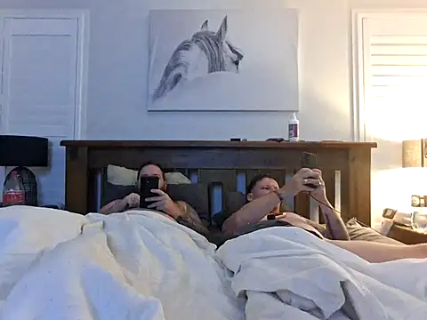 Snapshot of brokecountrylads chatting on 18, 10, 2025 brokecountrylads online show from 18, 10, 2025