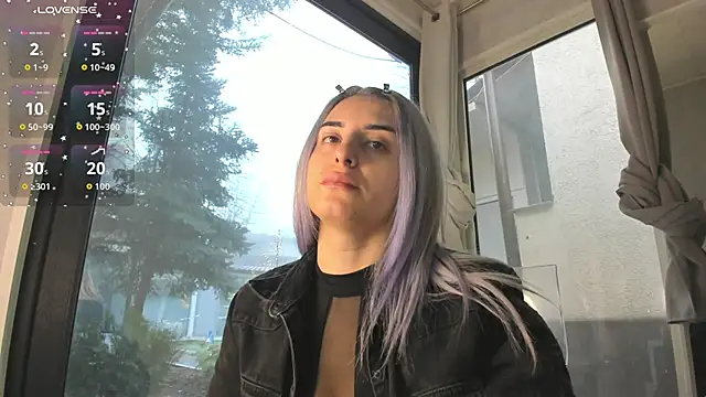 Ella Vee online show from 13, 2, 2026