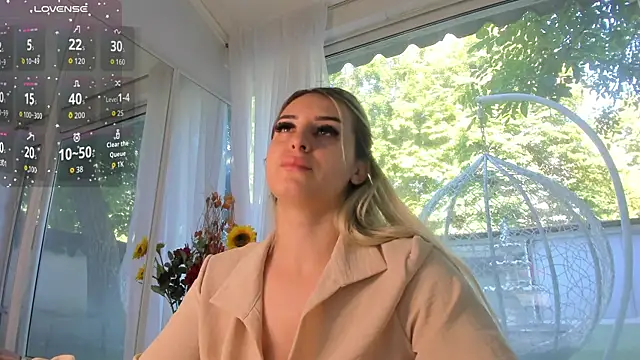 Ella Vee online show from 14, 6, 2026