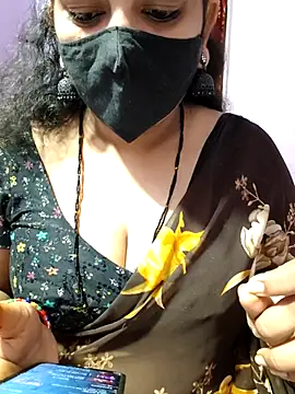 luci-queen online show from 7, 10, 2025