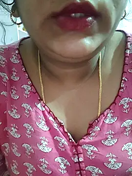 luci-queen online show from 21, 4, 2026