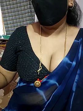 luci-queen online show from 22, 4, 2026