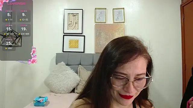  naomi s online show from 19, 5, 2026