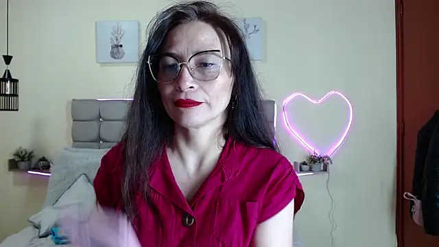  naomi s online show from 13, 6, 2026