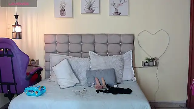  naomi s online show from 27, 6, 2026