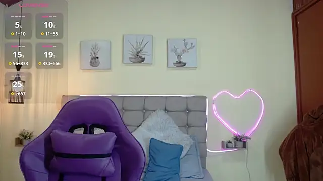 naomi s online show from 24, 7, 2026