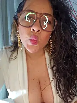 Nicoleefaith  online show from 28, 11, 2025