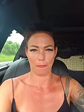 Snapshot of SydneySchmid chatting on 4, 6, 2026 SydneySchmid online show from 4, 6, 2026
