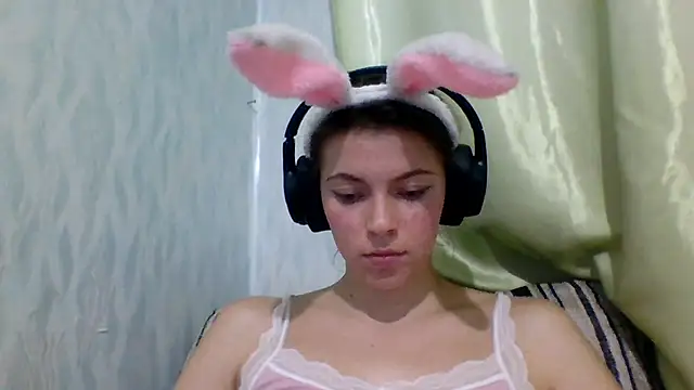 Snapshot of CutieAnny chatting on 15, 9, 2025 CutieAnny online show from 15, 9, 2025