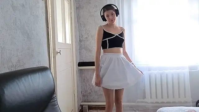 Snapshot of CutieAnny chatting on 17, 10, 2025 CutieAnny online show from 17, 10, 2025