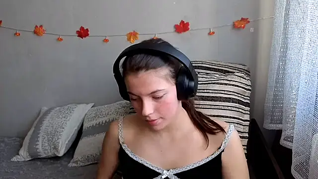 Snapshot of CutieAnny chatting on 20, 10, 2025 CutieAnny online show from 20, 10, 2025