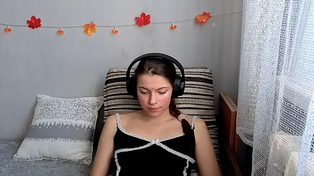 Snapshot of CutieAnny chatting on 21, 10, 2025 CutieAnny online show from 21, 10, 2025