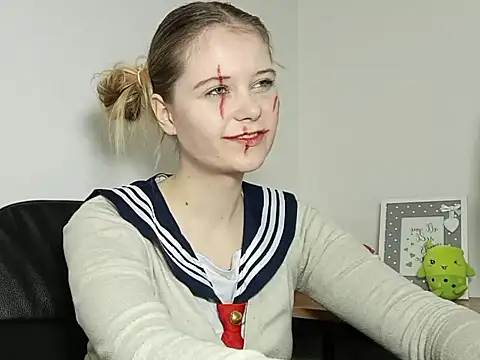 LydiaYoung online show from 31, 10, 2025