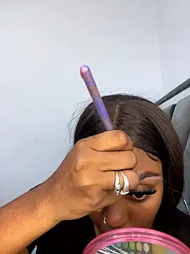 zaracollins01 online show from 14, 1, 2026