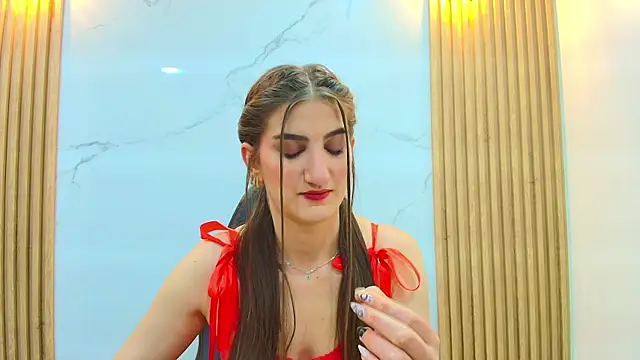 Dafne castro  online show from 18, 7, 2026