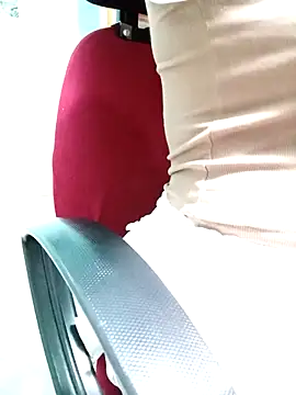 Snapshot of Tasu774 chatting on 11, 11, 2025 Tasu774 online show from 11, 11, 2025