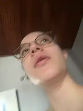 Snapshot of sukubo__ chatting on 8, 11, 2025 sukubo online show from 8, 11, 2025