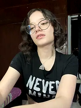 Snapshot of sukubo__ chatting on 16, 12, 2025 sukubo online show from 16, 12, 2025