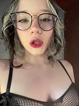 Snapshot of sukubo__ chatting on 5, 2, 2026 sukubo online show from 5, 2, 2026