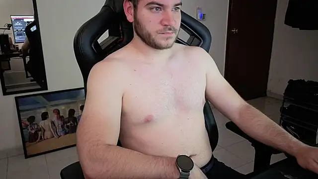 Snapshot of Paul00474 chatting on 22, 9, 2025 Paul00474 online show from 22, 9, 2025