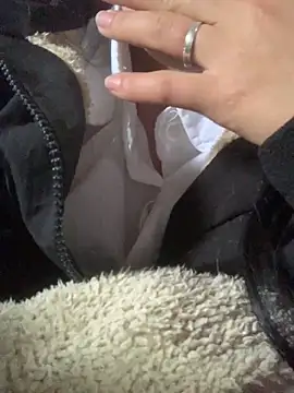 Snapshot of Nh64 chatting on 8, 3, 2026 Nh64 online show from 8, 3, 2026