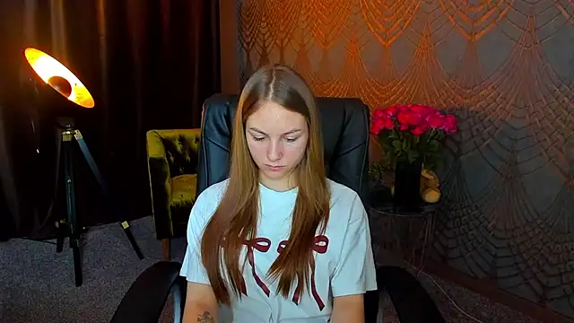 MilaAddams online show from 1, 7, 2026