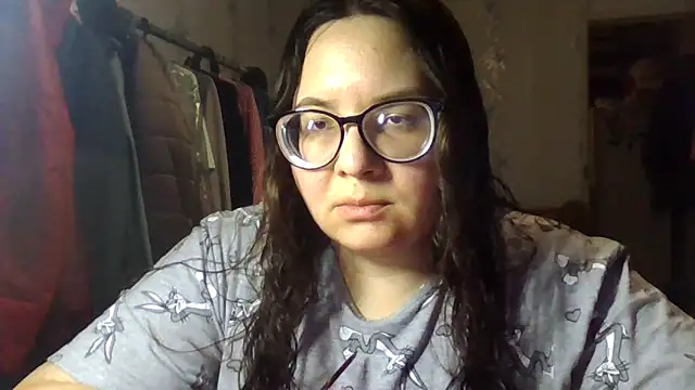 Vaessira online show from 4, 11, 2025